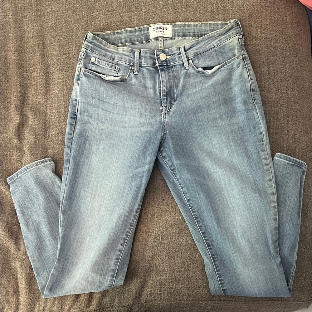 Denizen from Levi's Women's Light Blue Skinny Jeans